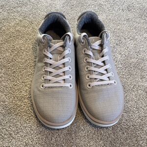 Allbirds Women’s Gray Sneakers- new without box